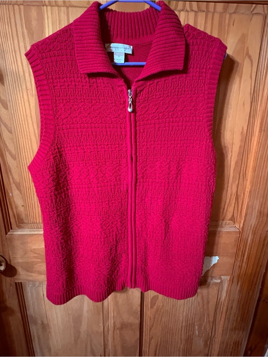 Christopher & Banks Jackets & Blazers - VEGAS_POSH 
Christopher & Banks Red Knit Zip-Front Vest